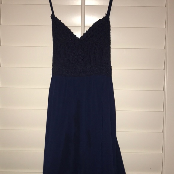 Semi formal dress - Picture 3 of 3